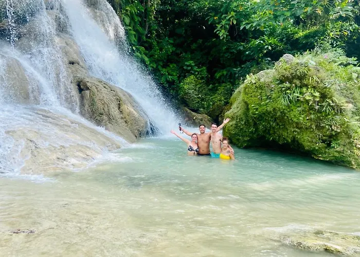 Babu Backpackers * Moalboal